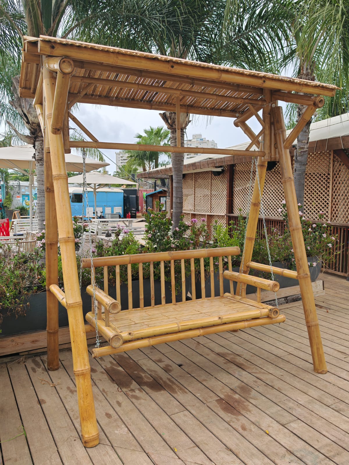 ✨ פרויקט בית במבוק מרהיב! בנייה בת קיימא שמשלבת חדשנות ומסורת 🎋 #ארכיטקטורת_במבוק #בנייה_ירוקה