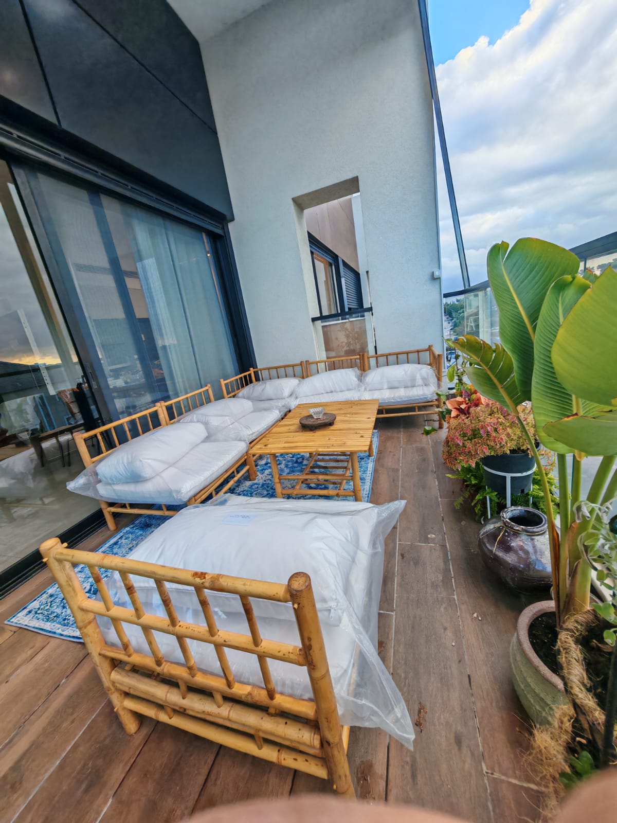 🏡 עיצוב פנים מקסים מבמבוק טבעי! כשאומנות פוגשת טבע 🌿 #עיצוב_פנים #במבוק_בעיצוב